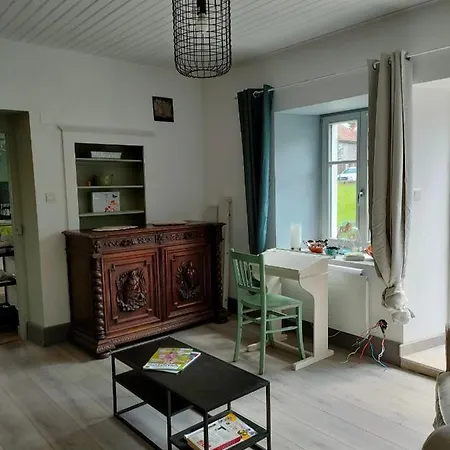 Edwige Holiday home Fresse